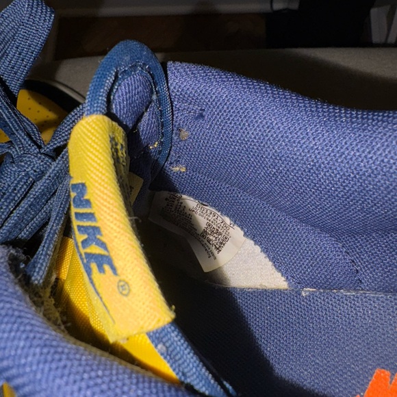 Nike Dunk Low - Michigan 2021 Yellow and Navy Sneakers - Picture 4 of 4